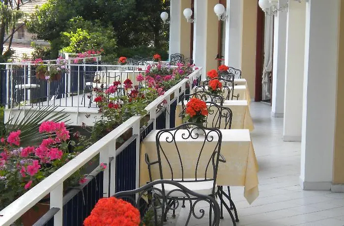 Metropole 4* Sorrento