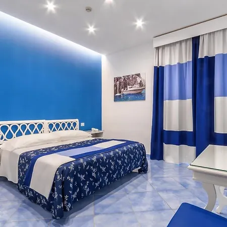 فندق Metropole 4*