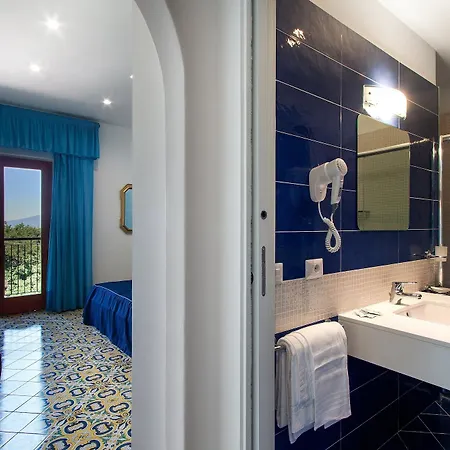 Hotel Metropole 4*