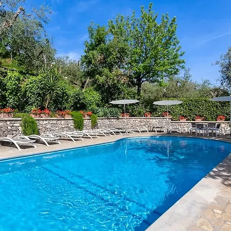 Отель Metropole