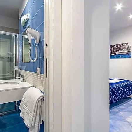 Metropole 4*