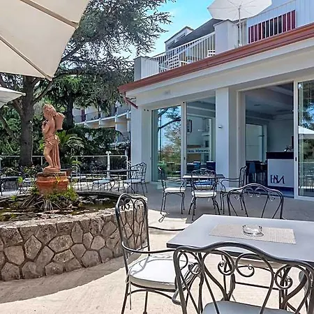 Metropole Hotel