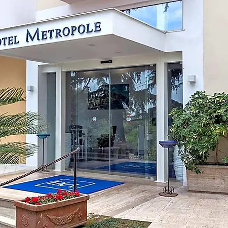 Hotel Metropole 4*