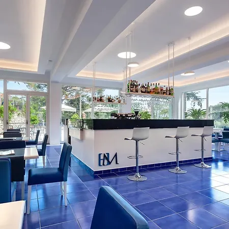 Metropole 3*