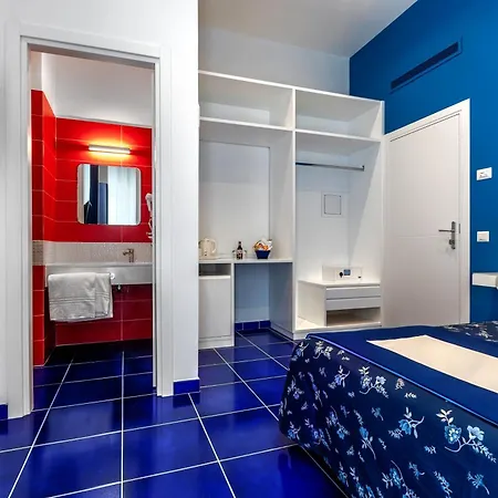 Metropole Hotel