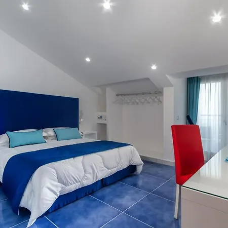 Metropole 4*