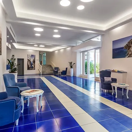 Metropole Hotel