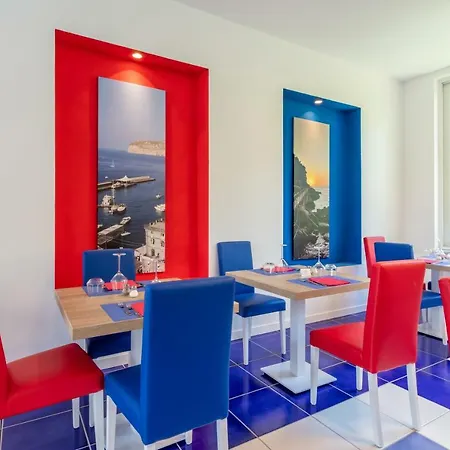 Metropole Hotel Península Sorrentina